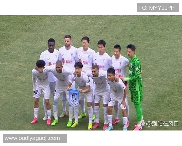 杭州足球队荣登全国足球配合排行榜第七位展现强大实力与团队精神 杭州足球队荣登全国足球配合排行榜第七位展现强大实力与团队精神